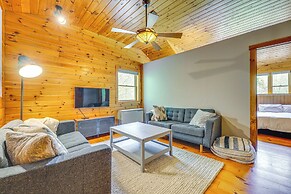 Picture-perfect Vermont Mtn Cabin w/ Hot Tub!