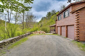 Picture-perfect Vermont Mtn Cabin w/ Hot Tub!