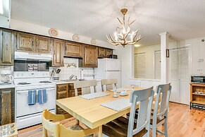 Renovated Ski-in/ski-out Peru Condo at Bromley Mtn