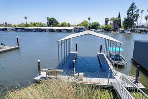 Waterfront Bethel Island Home w/ Dock & Slip
