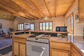 Questa Home w/ Views - 13 Mi to Red River Skiing!