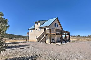 Questa Home w/ Views - 13 Mi to Red River Skiing!