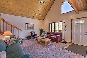 Questa Home w/ Views - 13 Mi to Red River Skiing!
