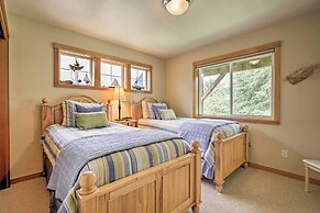 Spacious Family Townhome: Walk to Beach & Downtown