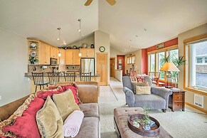 Spacious Family Townhome: Walk to Beach & Downtown