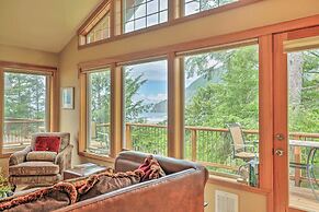 Spacious Family Townhome: Walk to Beach & Downtown