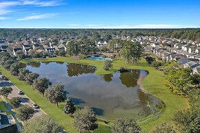 Coastal Home w/ Yard < 1 Mi to Old Town Bluffton!