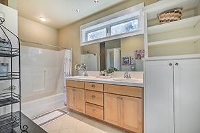 Stunning Bend Retreat < 20 Mi to Mt Bachelor!