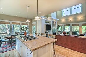 Stunning Bend Retreat < 20 Mi to Mt Bachelor!