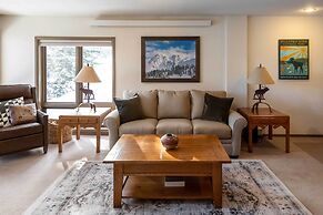 Steps to Ski Lifts - Condo w/ Walk-out Patio!