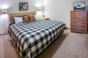 Steps to Ski Lifts - Condo w/ Walk-out Patio!