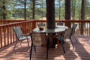 Forested Ruidoso Condo w/ Deck & Fireplace!