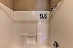 Forested Ruidoso Condo w/ Deck & Fireplace!