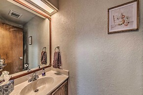 Forested Ruidoso Condo w/ Deck & Fireplace!