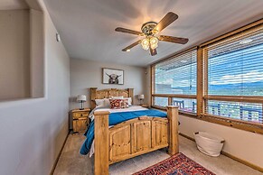 Luxe Ruidoso Home w/ Hot Tub + Mountain Views