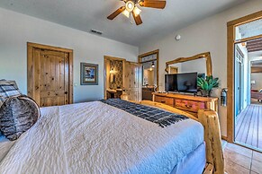 Luxe Ruidoso Home w/ Hot Tub + Mountain Views