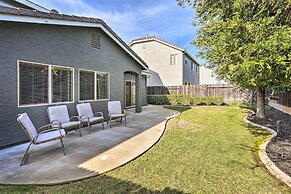 Family-friendly Lincoln Home: 8 Mi to Casino!