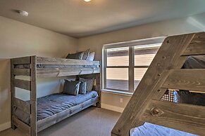 Ski & Hike: Home w/ Hot Tub + Gas Grill in Granby