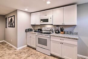 Walkable Galveston Apartment w/ Hot Tub Access