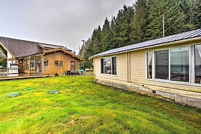 Waterfront Sekiu Escape - 9 Mi to Neah Bay!