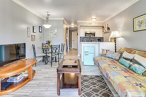 Walk to Pier & Beach: Coastal Condo in Galveston!