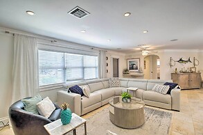 2 Mi to Dtwn: Luxury Getaway in Palm Beach Gardens