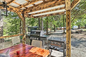 Remodeled Cabin w/ Fire Pit on Norfork Lake!