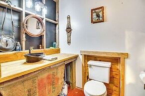 Remodeled Cabin w/ Fire Pit on Norfork Lake!