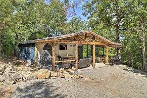 Remodeled Cabin w/ Fire Pit on Norfork Lake!