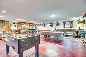 Remodeled Cabin w/ Fire Pit on Norfork Lake!