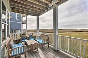 Breezy Galveston House w/ 2 Decks & Ocean Views!