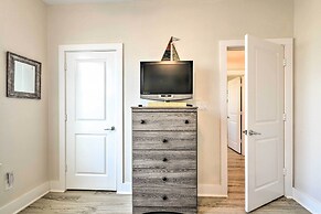 Breezy Galveston House w/ 2 Decks & Ocean Views!