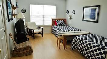 Spacious Retreat W/expansive Yard & Beach Access!