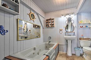 1/2 Mi to Beach: Canal-front Galveston Home!