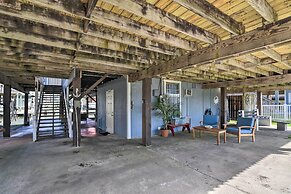 1/2 Mi to Beach: Canal-front Galveston Home!