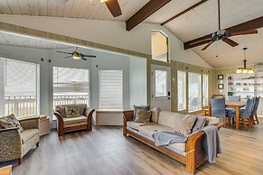 Steps to Beach: Home w/ Deck in Galveston!