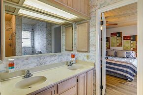 Steps to Beach: Home w/ Deck in Galveston!