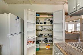 Steps to Beach: Home w/ Deck in Galveston!