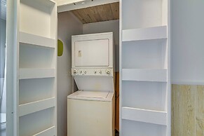 Steps to Beach: Home w/ Deck in Galveston!