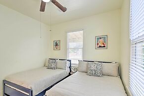 1/2 Mi to Beach & Seawall: Galveston Getaway!