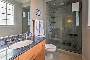 Oceanfront Galveston Condo: Balcony & Pool Access!