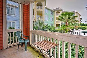 Oceanfront Galveston Condo: Balcony & Pool Access!