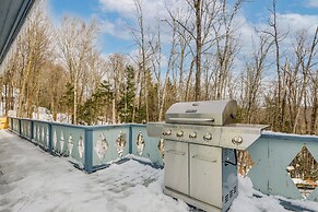 Near Hiking & Skiing: Home in Wilmington!