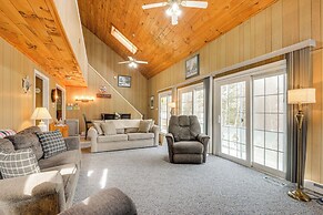 Near Hiking & Skiing: Home in Wilmington!