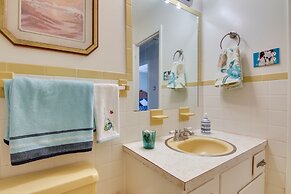 4 Mi to Beaches: Pet-friendly Berlin Home!