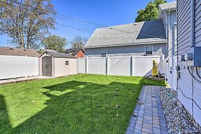 Port Clinton Getaway - Walk to Beach & Restaurants