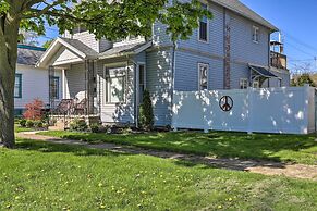 Port Clinton Getaway - Walk to Beach & Restaurants