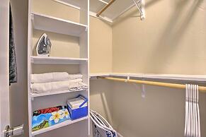 Quiet Kailua-kona Apt w/ Sunset & Ocean Views