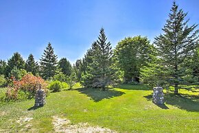 Cozy Sister Bay Getaway in Converted Barn!