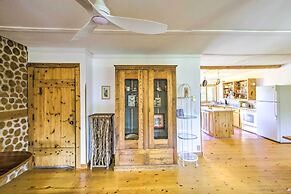 Cozy Sister Bay Getaway in Converted Barn!